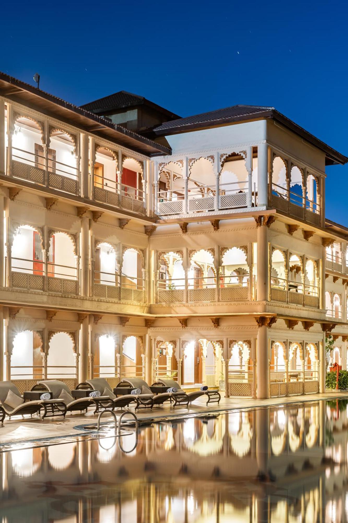 Holiday Resort & Spa A Unit Of S Poddar Group Gāndhīdhām Exteriér fotografie