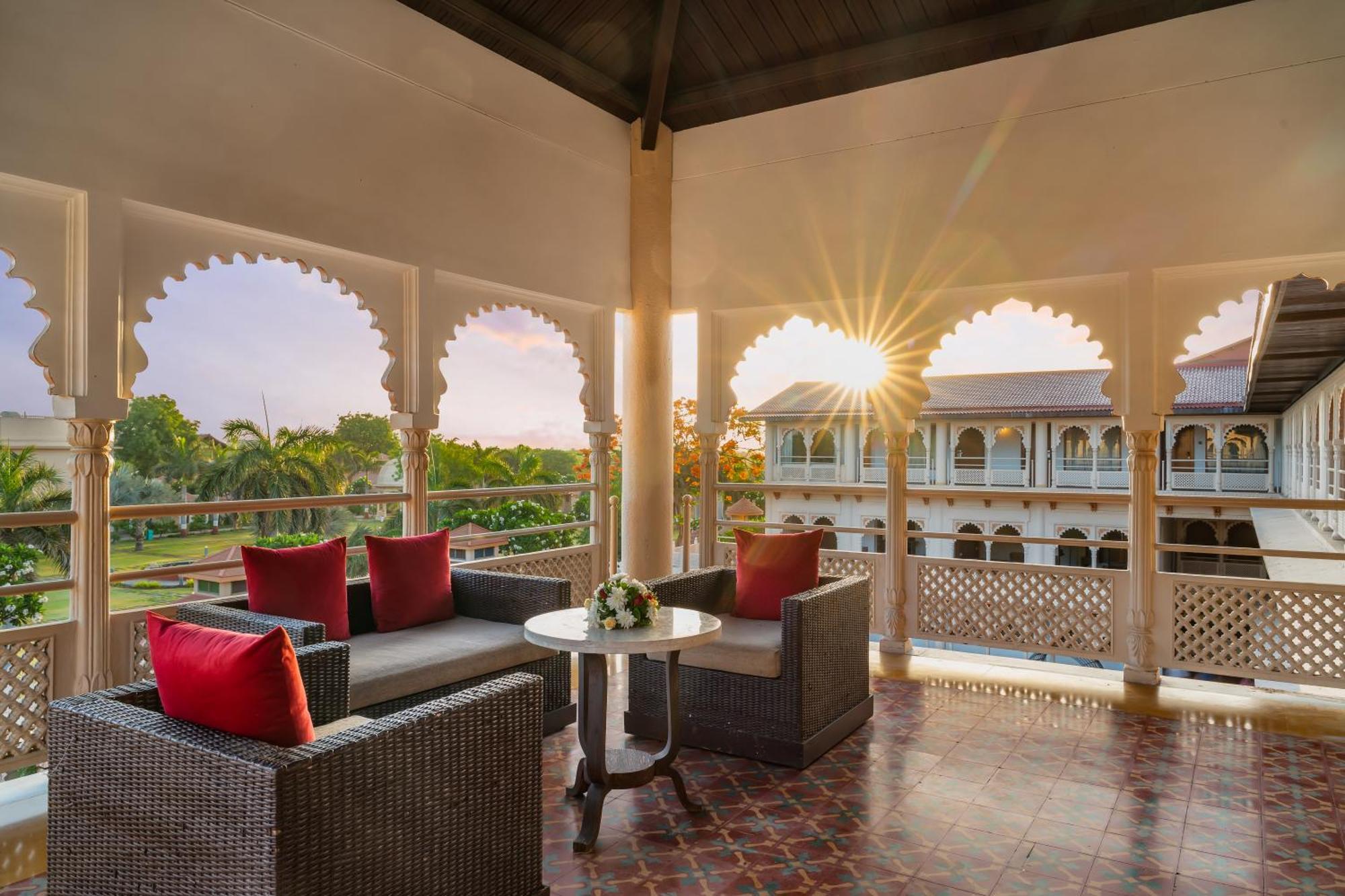 Holiday Resort & Spa A Unit Of S Poddar Group Gāndhīdhām Exteriér fotografie